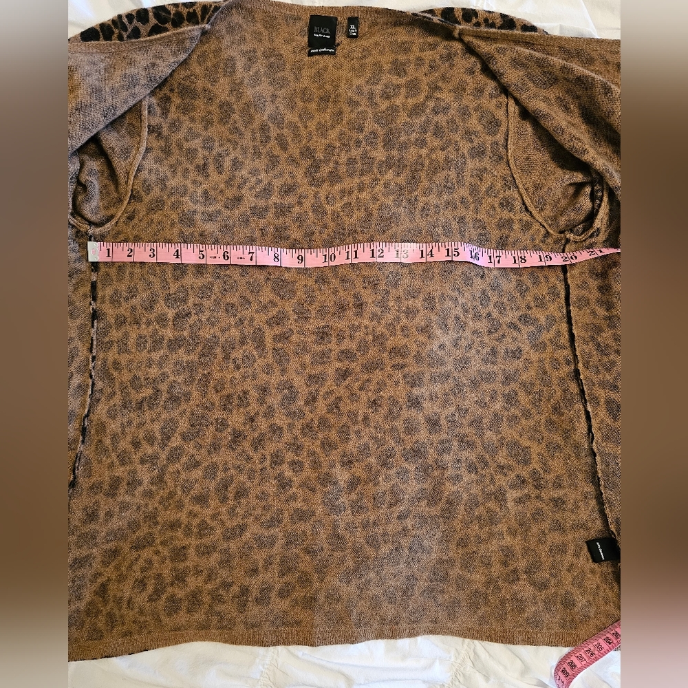 Saks Fifth Avenue Cashmere XL - Picture 9 of 10